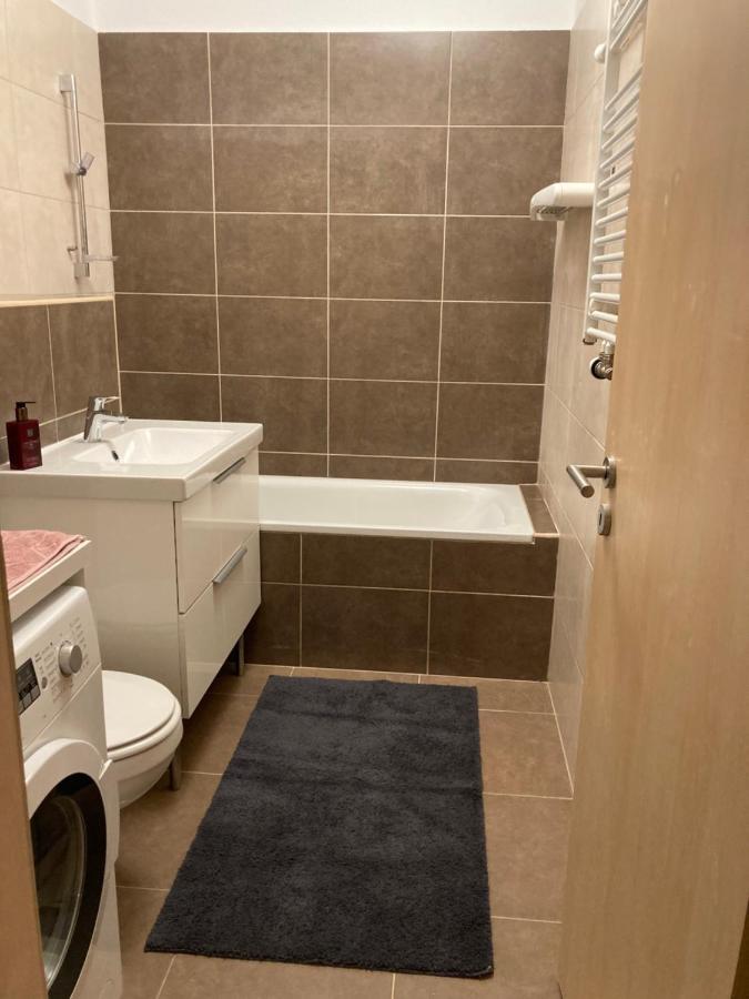 Corvin Luxury White Lejlighed Budapest Eksteriør billede